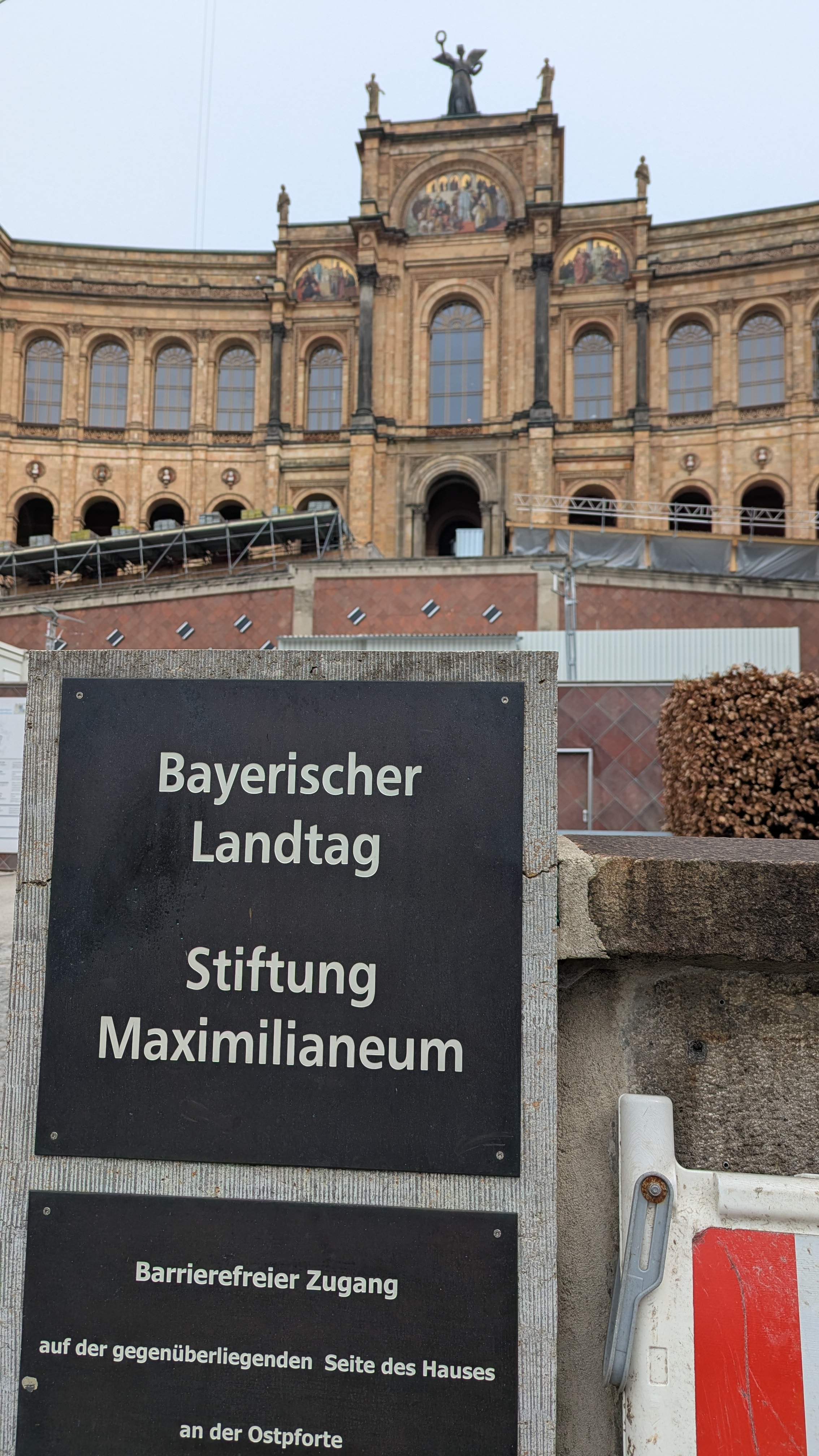 13.41.2026 - Landtagsfahrt April 2026 - 